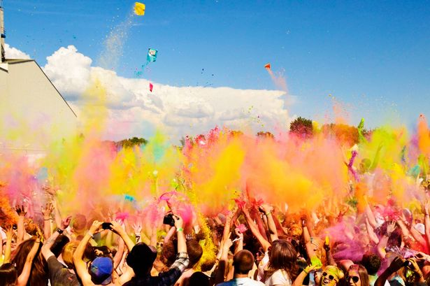 The-coloured-powder-goes-flying-at-one-of-last-years-festivals-in-Germany
